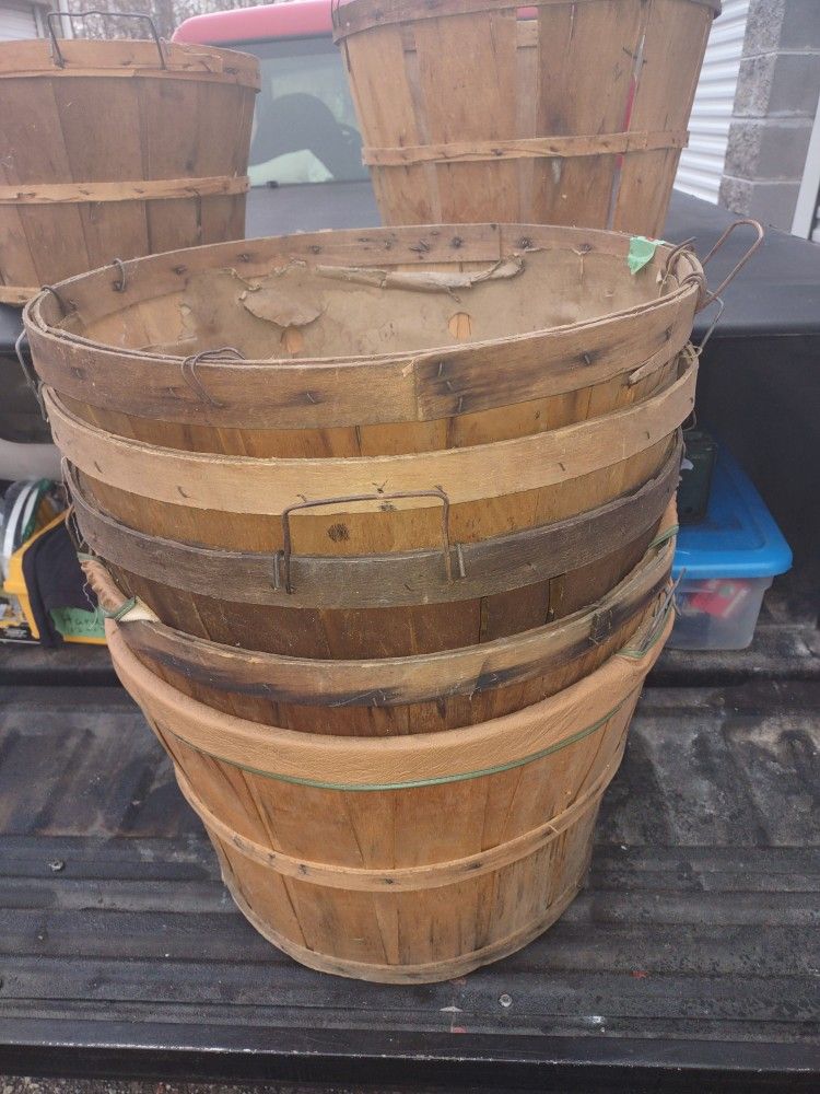 Bushel Baskets 