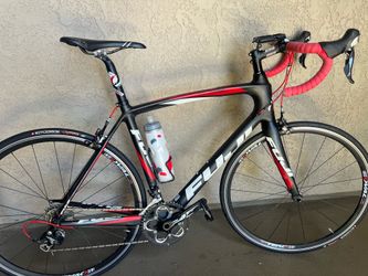 Fuji Grandfondo. Carbon bike