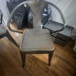 Set Of 5 Metal Stackable Dining Chairs $40 For Set 