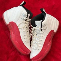 Jordan 12 Cherry Size 6.5y Gradeschool
