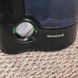 Honeywell Humidifier With Essential Oil Diffuser