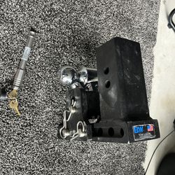 B&W Trailer Hitch