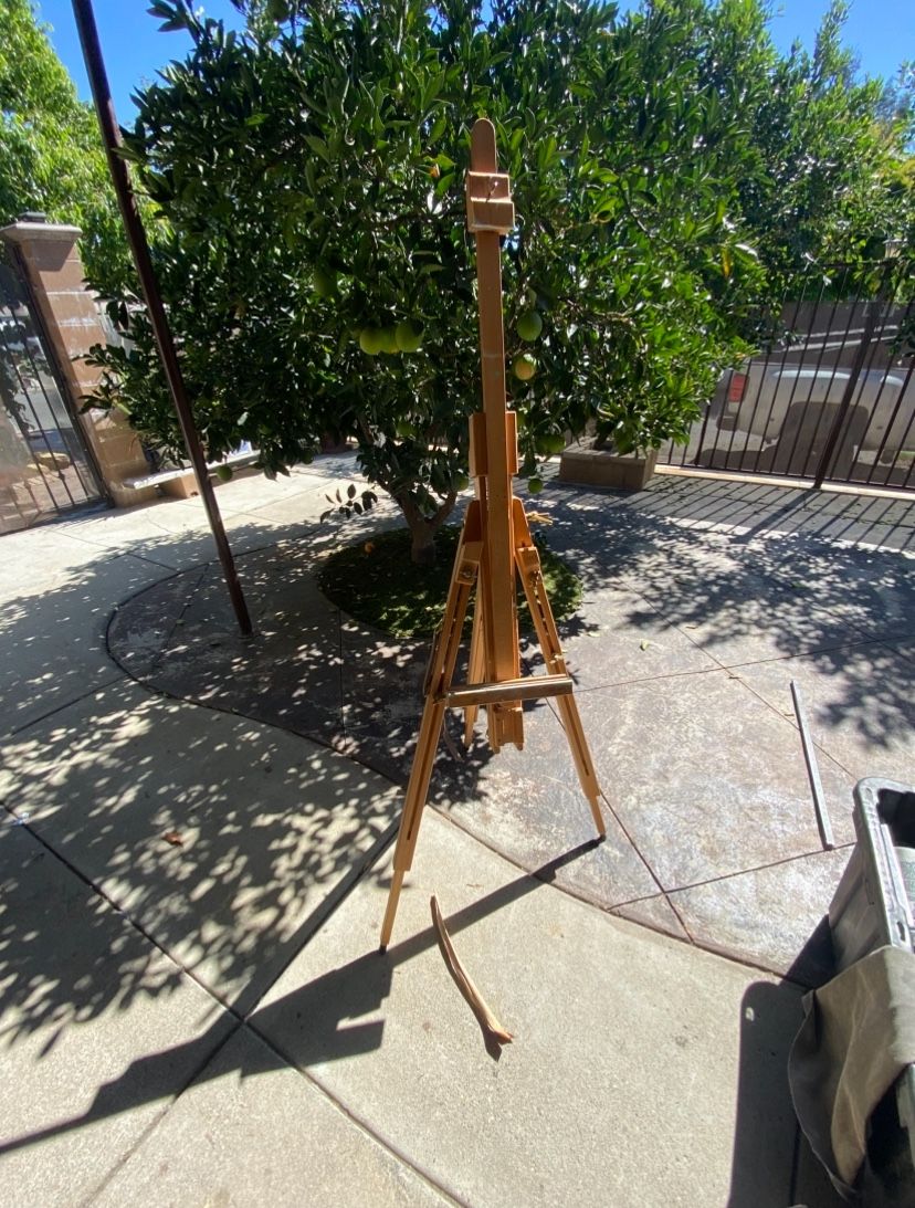 Painting Holder