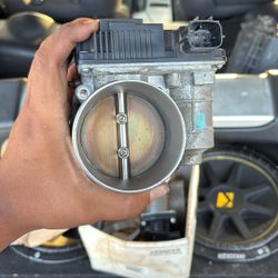 G35/350z Throttlebody 75mm And Oem