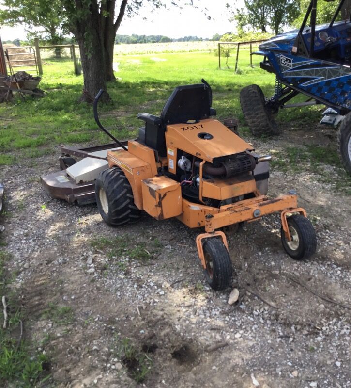 Woods Zero turn mower with kubota diesel 72" cut runs great .