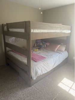 QUEEN SIZE BUNK BEDS W/ STORAGE