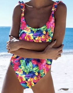 Colorful Ruffle Strap Medium One piece Swimsuit
