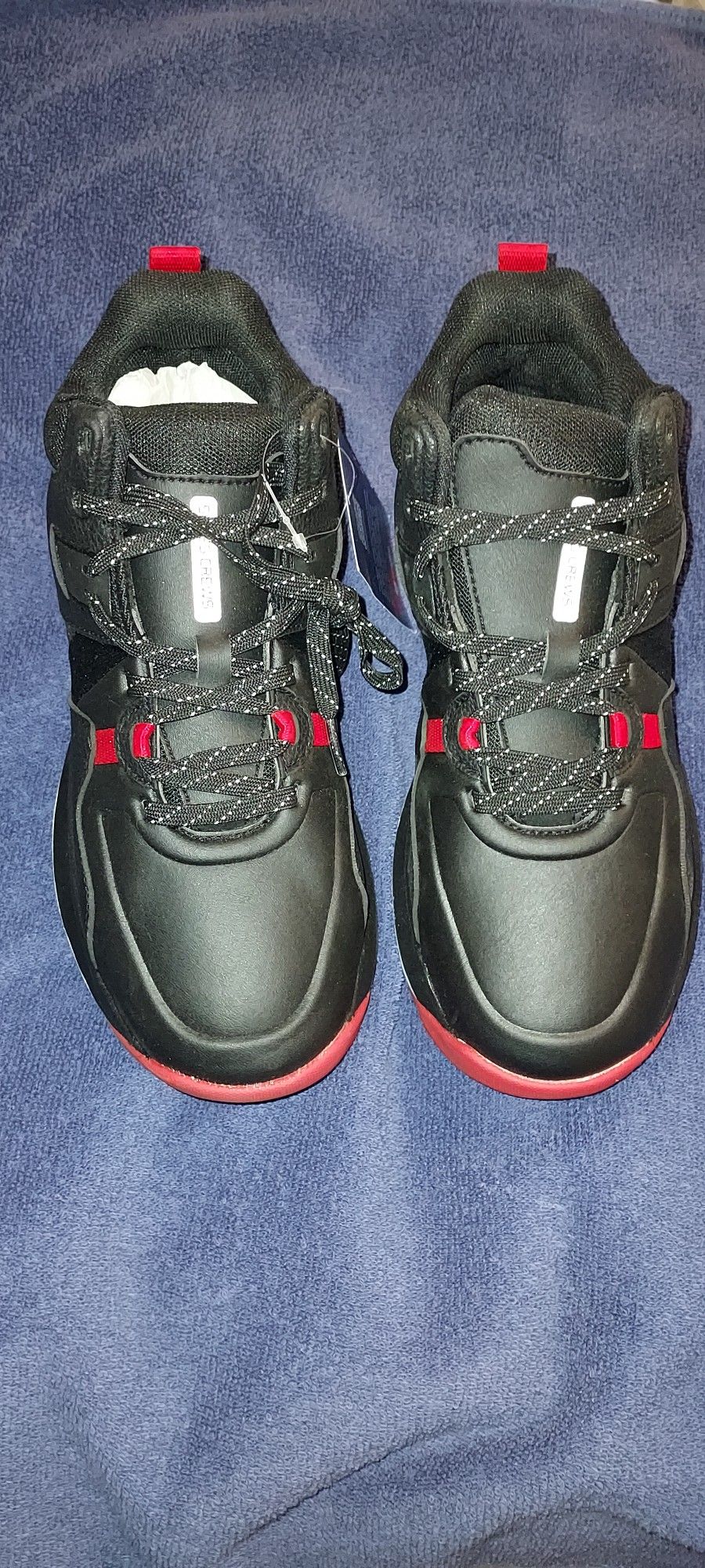 Red And Black Shoes for Crews Brakly Shoes Women Size 7 Or Men's Size 5.5