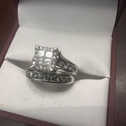 10 K White gold 2 CW Total Bridal Set