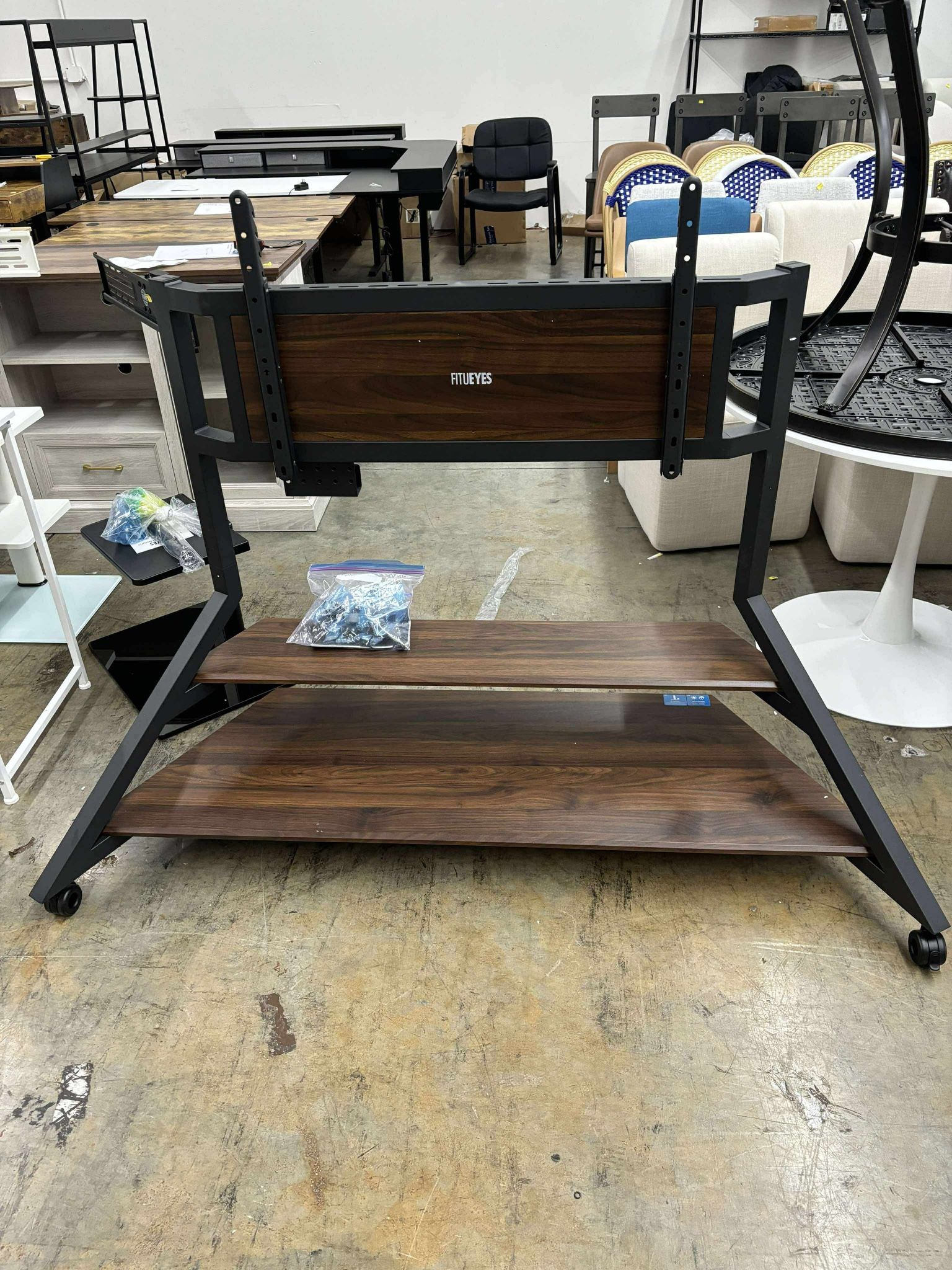 FITUEYES Design TV Stand Rollable for 75-100 Inch TVs up to 85 kg Load Capacity