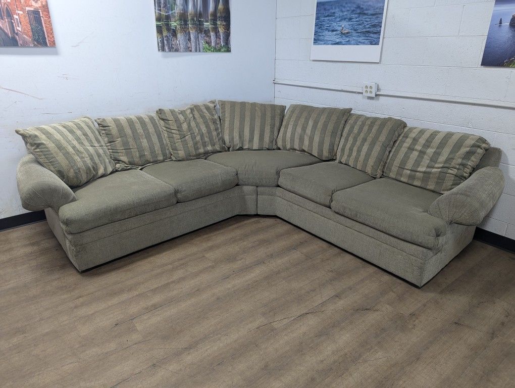 Tan Fabric C-Shaped Sectional ~Free Delivery~
