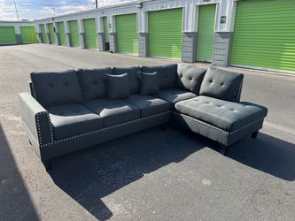 Couch sectional (charcoal)
