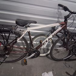 ONLY $50!! Fuji Crosstrek Size M 700cc Wheels $50!!