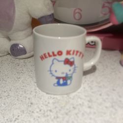 Hello Kitty Vintage Cup 