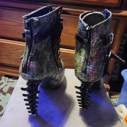 Spine Heel Stiletto Booties Euro Size 40 US 9
