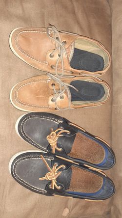 Sperrys tan are 9m like new no creases,sperry leather blue like new 9m