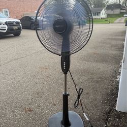 🔥 Like-New 16” Pedestal Fan w/ Remote – Powerful & Quiet!