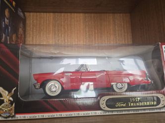 1957 Ford Thunderbird Diecast Model 1:18 – Collector Car
