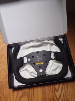 Logitech MOMO Motorsport Pro SIM Racing Wheel
