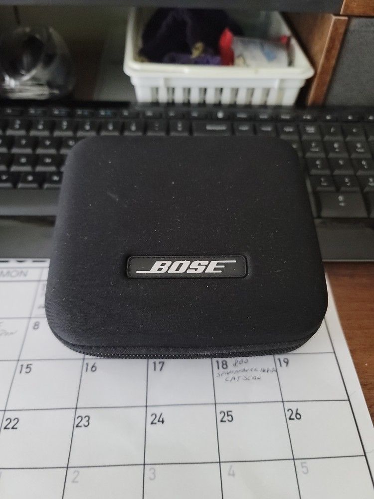 BOSE HEAD PHONES