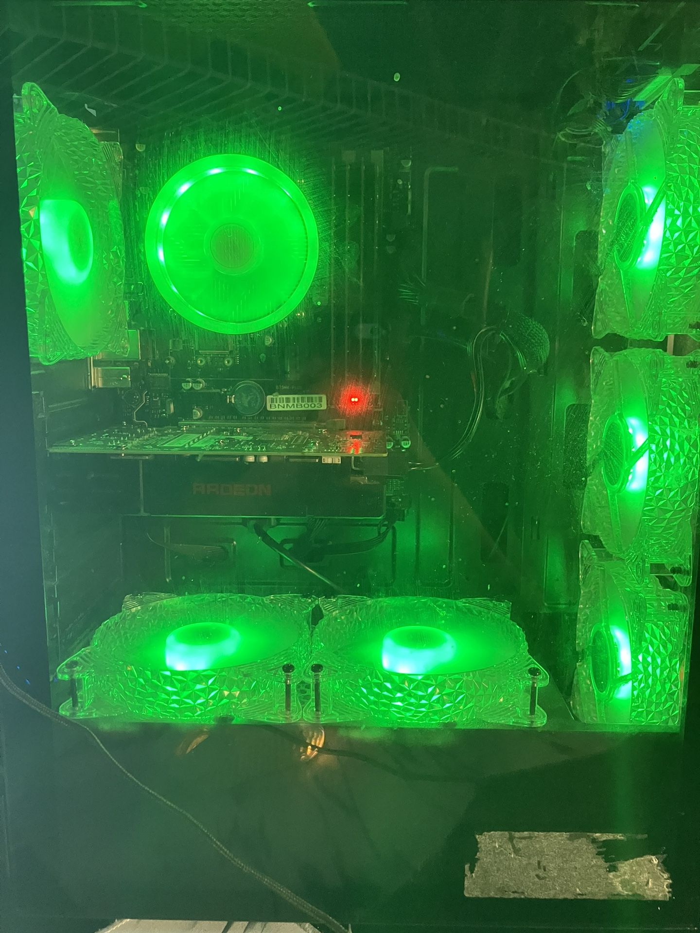 Gaming pc rx5500 intell i 7 32gb of ram good condition