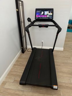 Peloton treadmill 1300 or best offer
