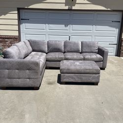 Thomasville Gray Sectional (Free Delivery 🚚)
