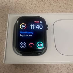 Apple Watch SE 44mm Cellular in Space Grey