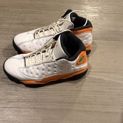 Jordan 13 Retro Starfish Size 10 Orange/white 