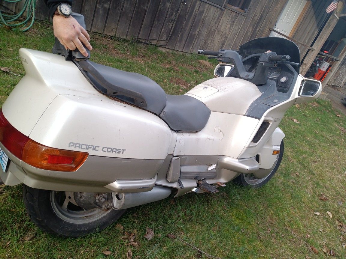 1989 honda pacific coast 800