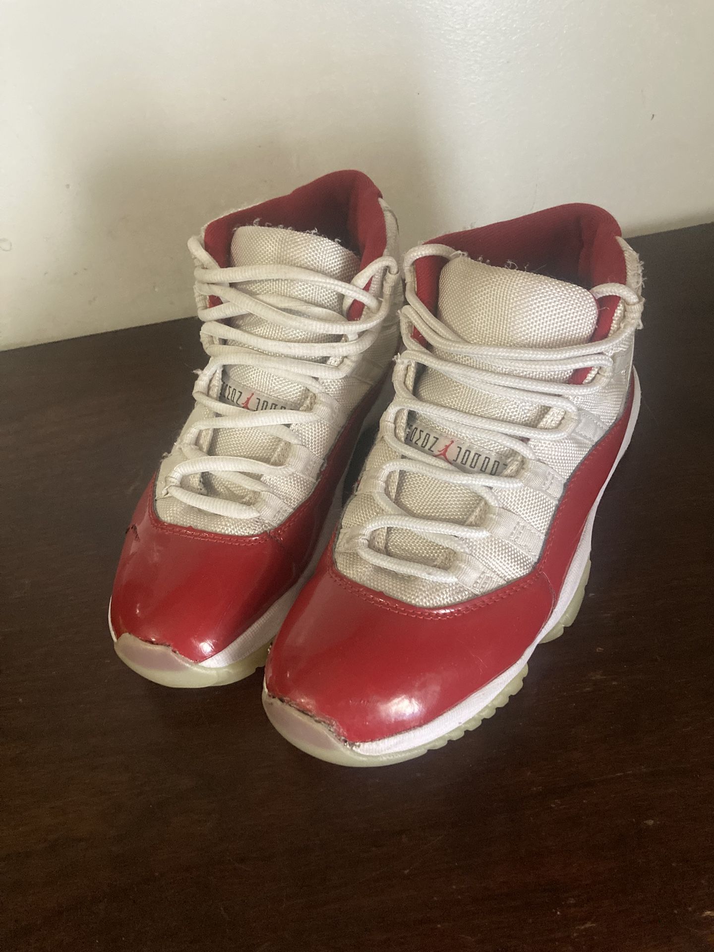 Air Jordan 11 Retro Cherry
