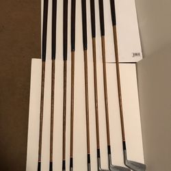 Spalding (Autograph ) Robert Jones vintage golf irons