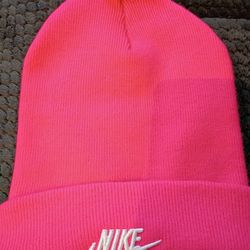 Woman's Nike Winter Hat 