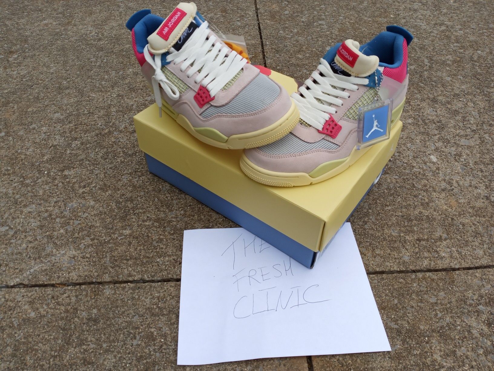 Jordan 4 Retro Union Guava Ice size 11