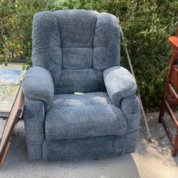 LA Z Boy Recliner