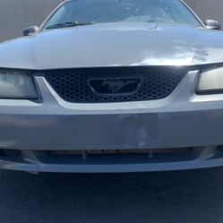 2004 Ford Mustang