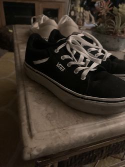 Like New Girls Size 3 Black Vans