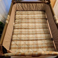Baby Crib 