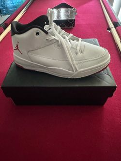 Jordan shoes  3Y