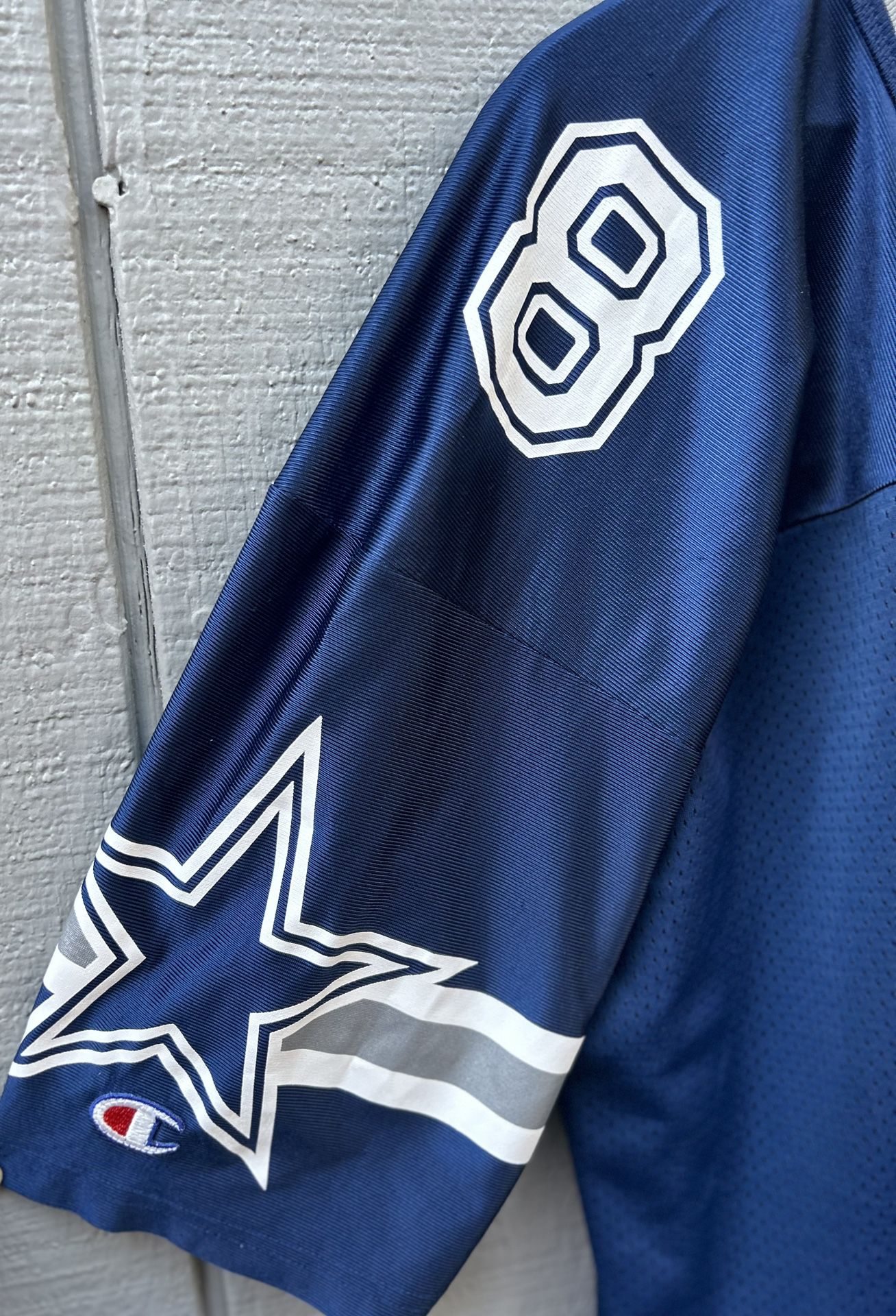 Troy Aikman 8 Dallas Cowboys Jersey small and 2xl only for Sale in  Lawndale, CA - OfferUp