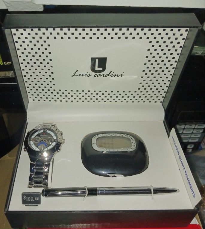 NEW IN BOX LUIS CARDINI MEN'S WATCH, PEN & CLOCK SET PAID $200