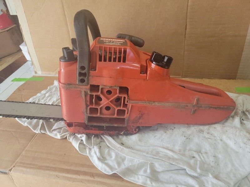 CRAFTSMAN 40 CC 18 INCH CHAINSAW complete and working