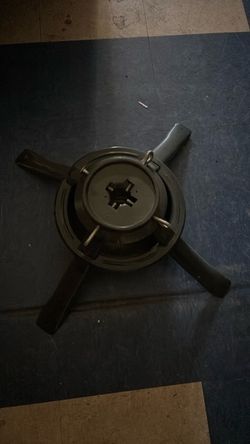 Adjustable Christmas tree stand