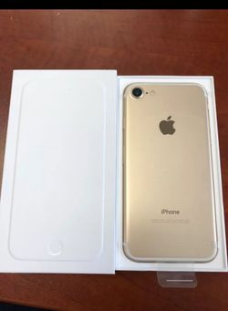 Apple iPhone 7 32 GB Unlocked -Fully Functional - Brand new Condition