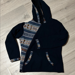 Woman’s Hooded jacket (handmade in Bolivia)