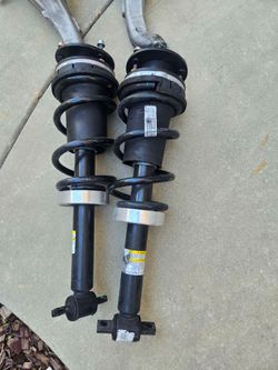 Front struts off of a 2025 chevy silverado 2wd.  With approximately 3,500 mile used.