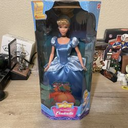 Walt Disney Cinderella Barbie 1998 Never Opened 