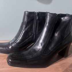 2 Pairs Of Black Boots 