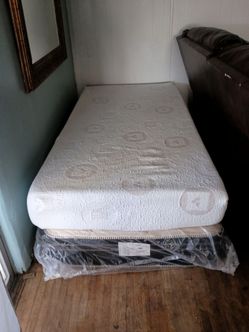 Twin mattress