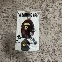 A bathing ape white tee brand new M